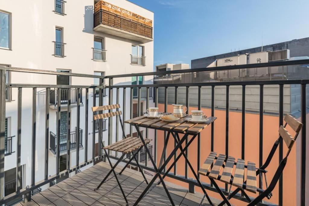 Modern Riverside Apartment With Free Parking Space Szczecin Extérieur photo