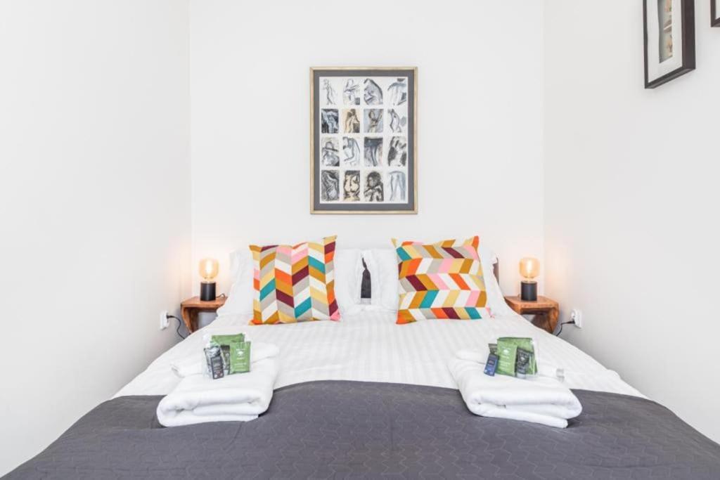 Modern Riverside Apartment With Free Parking Space Szczecin Extérieur photo